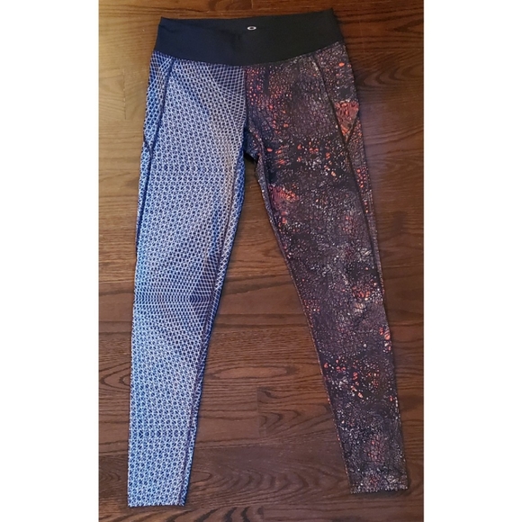 Oakley Pants - Oakley Leggings, Medium